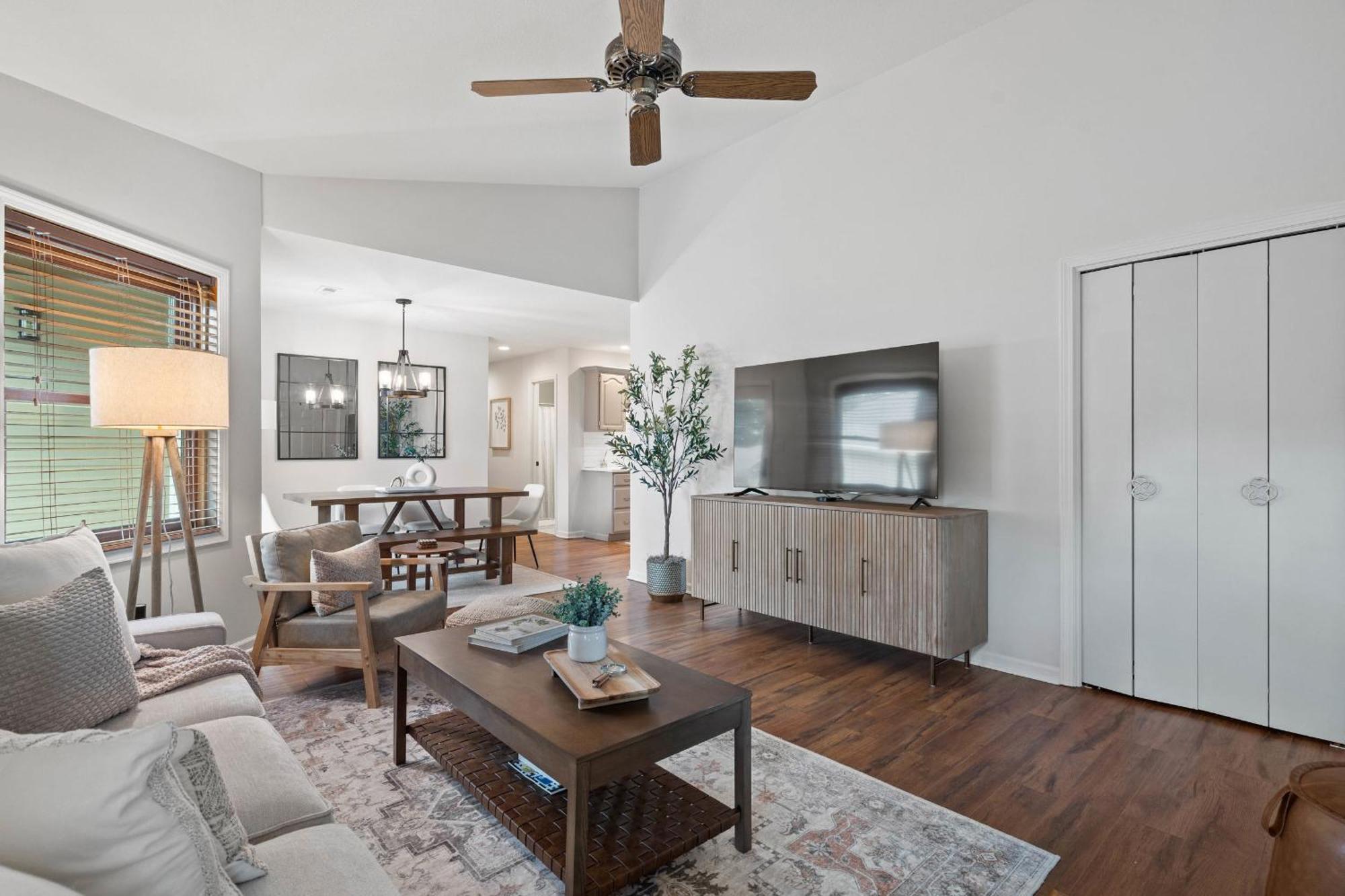 1 5 Miles To Mizzou ~ Spacious & Updated Home~ Columbia Eksteriør billede